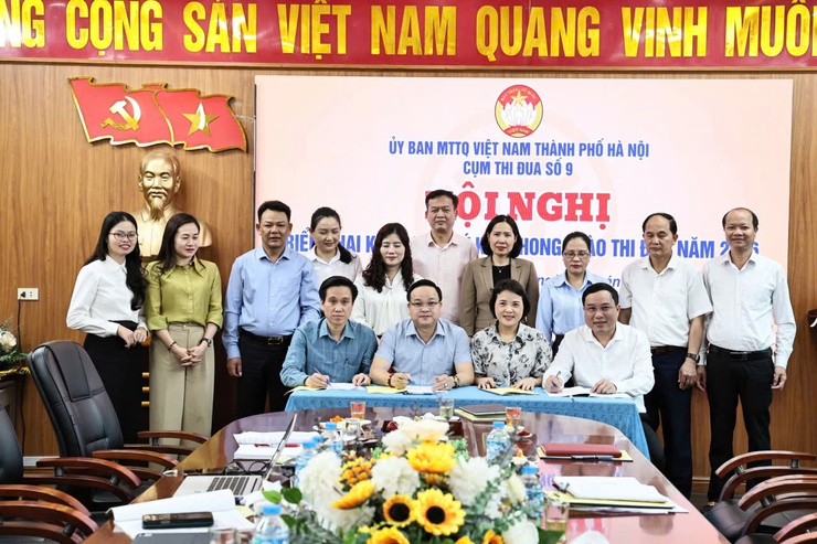CỤM THI ĐUA SỐ 09 MTTQ TP HÀ NỘI TRIỂN KHAI KẾ HOẠCH VÀ KÝ KẾT PHONG TRÀO THI ĐUA NĂM 2026.- Ảnh 1.