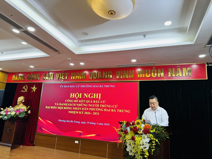 Phường Hai Bà Trưng: Tổ chức thành công Hội nghị công bố kết quả bầu cử và danh sách 26 đại biểu trúng cử Hội đồng nhân dân phường khóa II, nhiệm kỳ 2026 - 2031.- Ảnh 1.