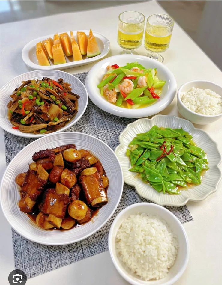 Lan Tỏa Giá Trị Gia Đình Qua Cuộc Thi Viết “Bữa Cơm Gia Đình Ấm Áp Yêu Thương”- Ảnh 1.