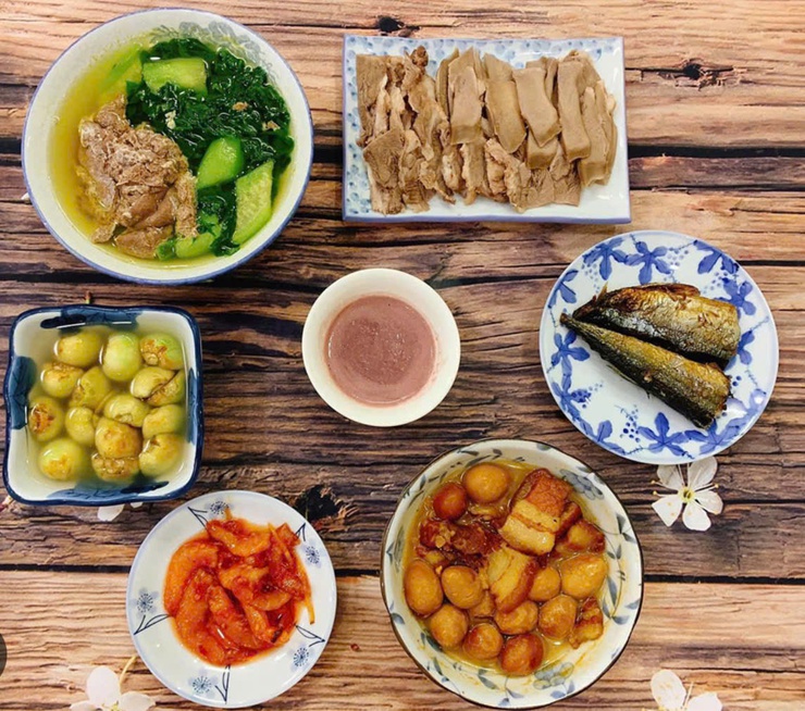 Lan Tỏa Giá Trị Gia Đình Qua Cuộc Thi Viết “Bữa Cơm Gia Đình Ấm Áp Yêu Thương”- Ảnh 2.