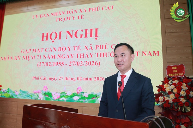Phú Cát gặp mặt, chúc mừng cán bộ y tế nhân kỷ niệm 71 năm ngày thầy thuốc Việt Nam (27/02/1955 – 27/02/2026)- Ảnh 11.