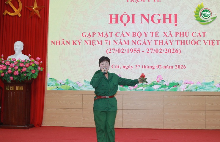 Phú Cát gặp mặt, chúc mừng cán bộ y tế nhân kỷ niệm 71 năm ngày thầy thuốc Việt Nam (27/02/1955 – 27/02/2026)- Ảnh 15.