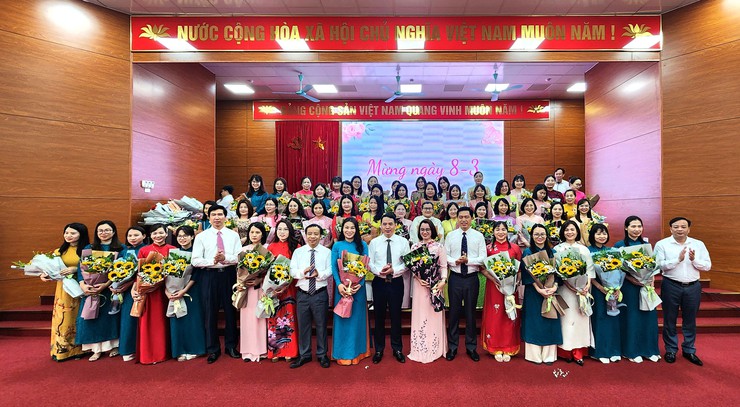 HĐND – UBND XÃ NỘI BÀI TỔ CHỨC CHÀO CỜ ĐẦU THÁNG 3- Ảnh 3.