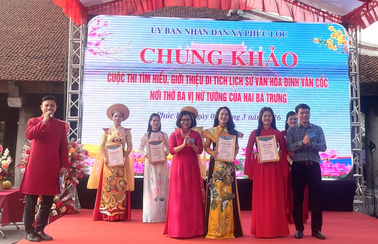 Phúc Lộc: Sôi nổi chung khảo cuộc thi tìm hiểu, giới thiệu di tích lịch sử văn hoá đình Vân Cốc – nơi thờ ba vị nữ tướng của Hai Bà Trưng- Ảnh 11.