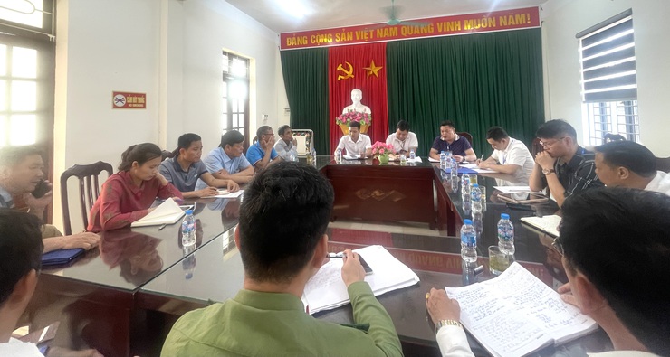 Phúc Lộc tổ chức Hội nghị làm việc một số nội dung liên quan đến công tác giải phóng mặt bằng phục vụ Dự án đầu tư xây dựng cầu Vân Phúc qua sông Hồng và tuyến đường kết nối ra Quốc lộ 32- Ảnh 2.