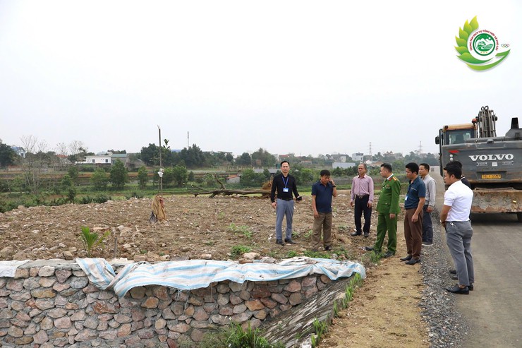 Phú Cát kiên quyết xử lý vi phạm đất đai, xây dựng trái phép tại thôn Đông Hạ- Ảnh 2.