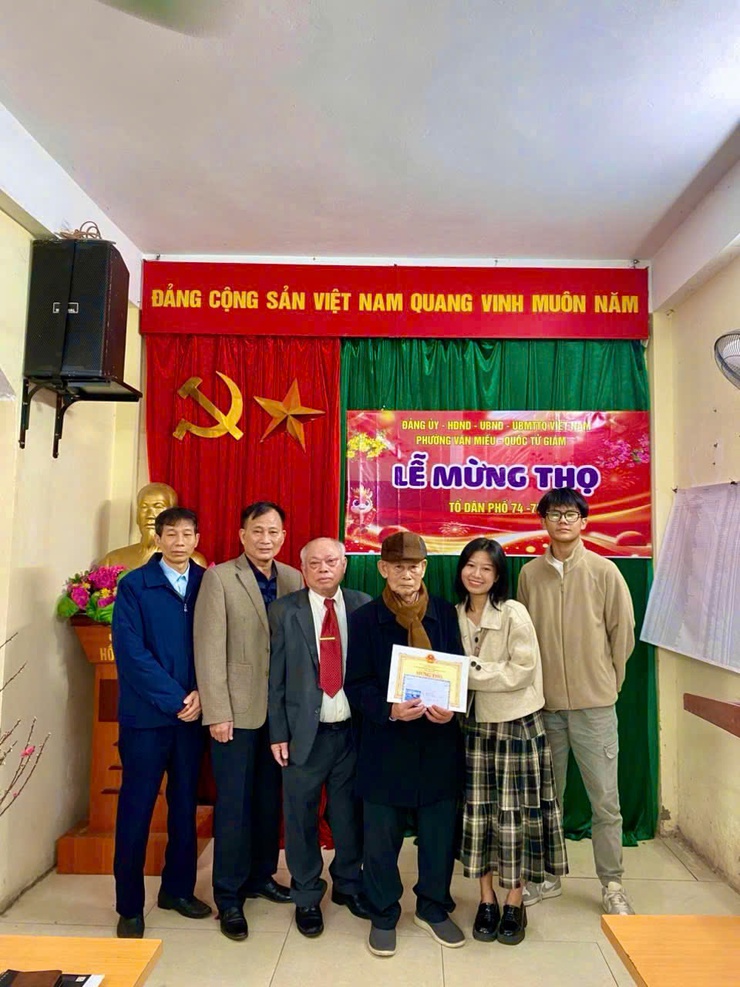 ĐẢNG ỦY – HĐND – UBND – UBMTTQ VN PHƯỜNG VĂN MIẾU – QUỐC TỬ GIÁM TỔ CHỨC TRAO THIỆP CHÚC THỌ NGƯỜI CAO TUỔI NHÂN DỊP XUÂN BÍNH NGỌ 2026- Ảnh 24.