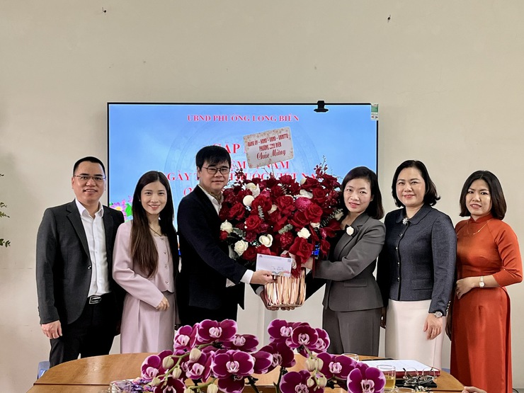 Phường Long Biên tổ chức Gặp mặt kỷ niệm 71 năm Ngày Thầy thuốc Việt Nam (27/2/1955 – 27/2/2026)- Ảnh 4.