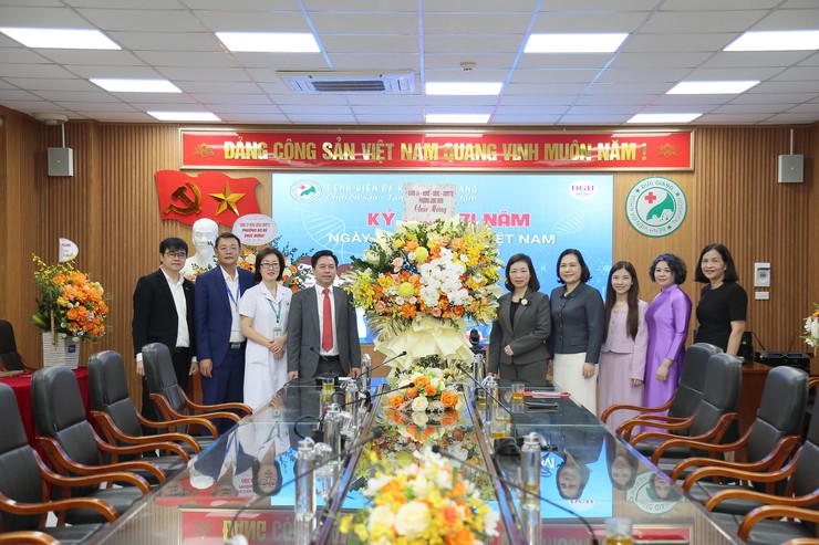 Phường Long Biên tổ chức Gặp mặt kỷ niệm 71 năm Ngày Thầy thuốc Việt Nam (27/2/1955 – 27/2/2026)- Ảnh 6.