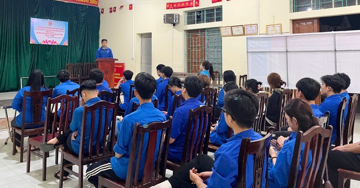 31 chi đoàn khu dân cư và Chi đoàn Thanh niên - Chi hội Phụ nữ Công an xã Quảng Bị tổ chức sinh hoạt chuyên đề tuyên truyền bầu cử đại biểu Quốc hội và HĐND các cấp nhiệm kỳ 2026–2031- Ảnh 3.