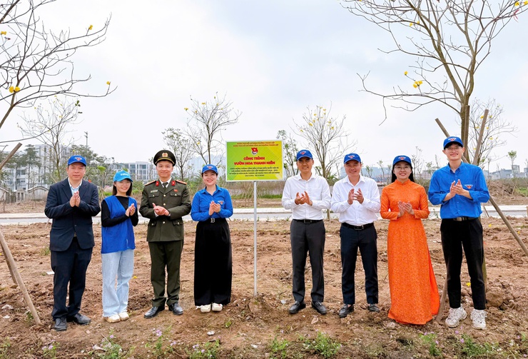 Phường Thanh Liệt khánh thành công trình “Vườn hoa thanh niên”- Ảnh 5.