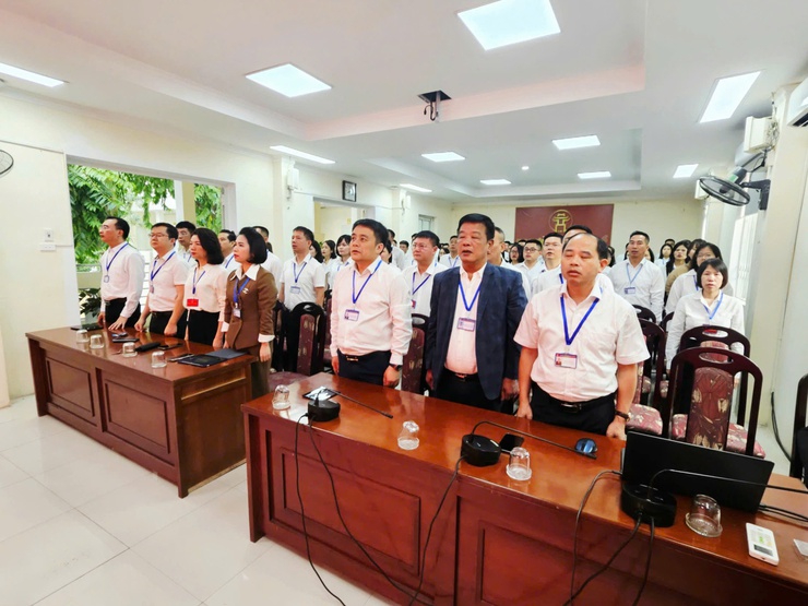 LỄ SINH HOẠT DƯỚI CỜ THÁNG 3 CƠ QUAN ĐẢNG ỦY VÀ CƠ QUAN HĐND-UBND PHƯỜNG BỒ ĐỀ- Ảnh 2.