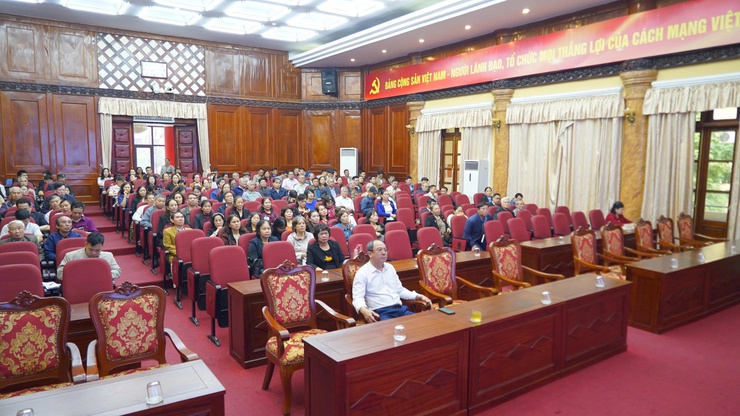 Phường Từ Liêm tham dự hội nghị hướng dẫn nghiệp vụ công tác bầu cử đại biểu Quốc hội khóa XVI và đại biểu HĐND các cấp khóa XVII, nhiệm kỳ 2026-2031- Ảnh 2.