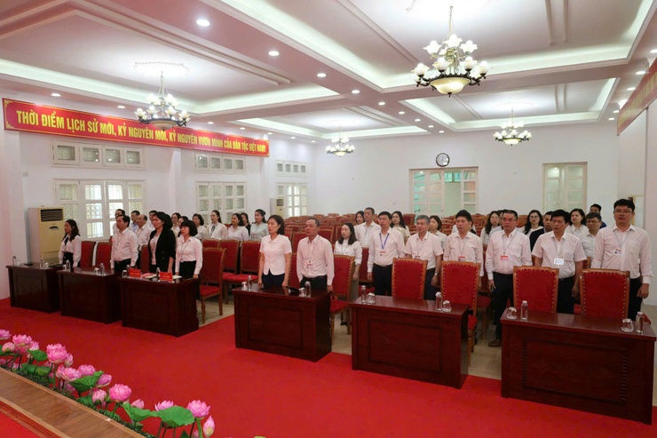 LỄ SINH HOẠT DƯỚI CỜ THÁNG 3 CƠ QUAN ĐẢNG ỦY VÀ CƠ QUAN HĐND-UBND PHƯỜNG BỒ ĐỀ- Ảnh 1.