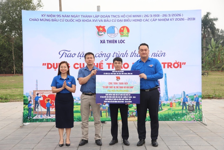 Lễ phát động Tháng Thanh niên năm 2026: "Dưới lá cờ vẻ vang của Đảng – Tuổi trẻ Thiên Lộc tiên phong trong kỷ nguyên số"- Ảnh 9.