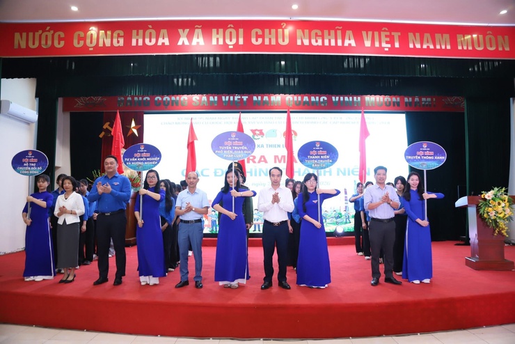 Lễ phát động Tháng Thanh niên năm 2026: "Dưới lá cờ vẻ vang của Đảng – Tuổi trẻ Thiên Lộc tiên phong trong kỷ nguyên số"- Ảnh 6.
