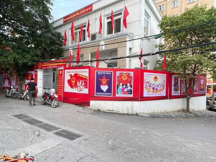 PHƯỜNG HỒNG HÀ ĐẨY MẠNH CÔNG TÁC TRANG TRÍ, TUYÊN TRUYỀN PHỤC VỤ BẦU CỬ ĐẠI BIỂU QUỐC HỘI KHÓA XVI VÀ ĐẠI BIỂU HĐND CÁC CẤP, NHIỆM KỲ 2026 – 2031- Ảnh 9.