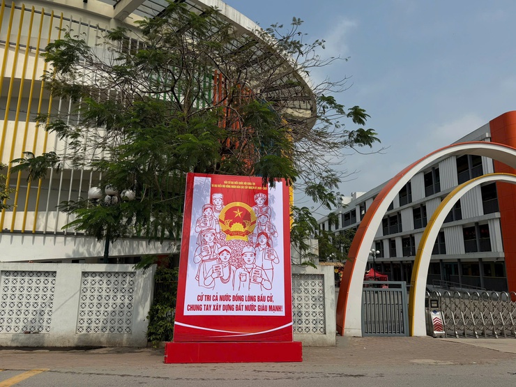 PHƯỜNG HỒNG HÀ ĐẨY MẠNH CÔNG TÁC TRANG TRÍ, TUYÊN TRUYỀN PHỤC VỤ BẦU CỬ ĐẠI BIỂU QUỐC HỘI KHÓA XVI VÀ ĐẠI BIỂU HĐND CÁC CẤP, NHIỆM KỲ 2026 – 2031- Ảnh 10.