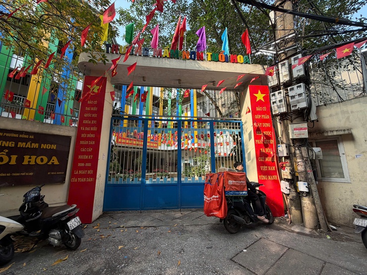 PHƯỜNG HỒNG HÀ ĐẨY MẠNH CÔNG TÁC TRANG TRÍ, TUYÊN TRUYỀN PHỤC VỤ BẦU CỬ ĐẠI BIỂU QUỐC HỘI KHÓA XVI VÀ ĐẠI BIỂU HĐND CÁC CẤP, NHIỆM KỲ 2026 – 2031- Ảnh 16.