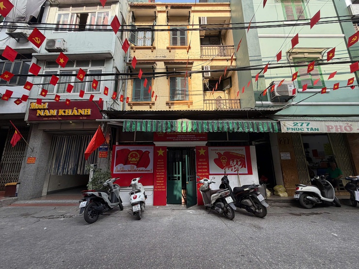 PHƯỜNG HỒNG HÀ ĐẨY MẠNH CÔNG TÁC TRANG TRÍ, TUYÊN TRUYỀN PHỤC VỤ BẦU CỬ ĐẠI BIỂU QUỐC HỘI KHÓA XVI VÀ ĐẠI BIỂU HĐND CÁC CẤP, NHIỆM KỲ 2026 – 2031- Ảnh 19.