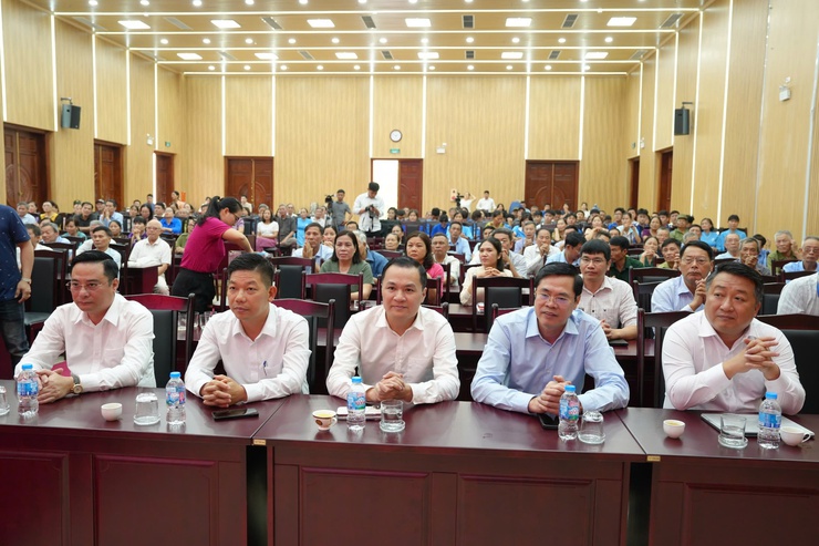 Bình Minh tham gia hội nghị trực tuyến Ứng cử viên đại biểu Quốc hội khóa XVI (đơn vị số 7 TP Hà Nội) tiếp xúc cử tri vận động bầu cử- Ảnh 2.