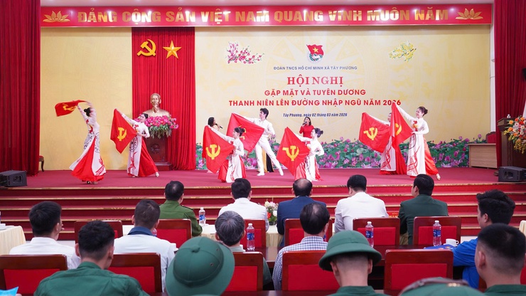Xã Tây Phương tổ chức Hội nghị gặp mặt và tuyên dương thanh niên lên đường nhập ngũ năm 2026- Ảnh 2.
