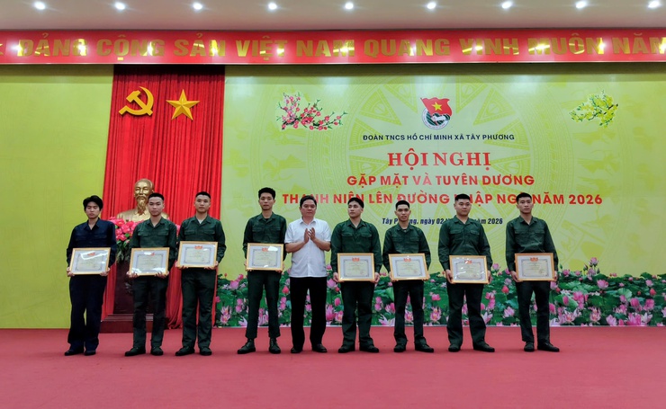 Xã Tây Phương tổ chức Hội nghị gặp mặt và tuyên dương thanh niên lên đường nhập ngũ năm 2026- Ảnh 6.