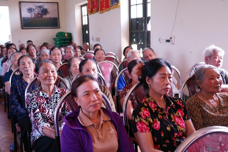 Phường Chương Mỹ tổ chức Hội nghị tuyên truyền pháp luật về bầu cử tại TDP Phương Bản- Ảnh 5.