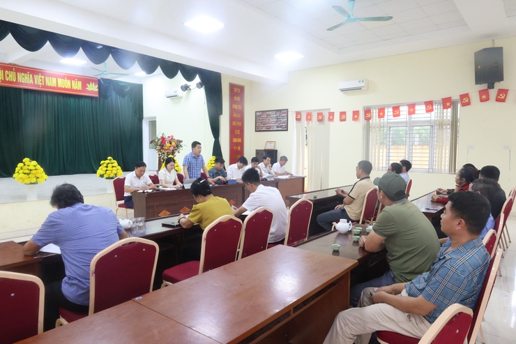 xã Hòa Phú: Đối thoại với các hộ dân thuộc diện thu hồi đất dự án xây dựng tuyến đường từ chợ Sẽ Hồng Phong đi Đồng Lạc tỉnh lộ 429- Ảnh 1.