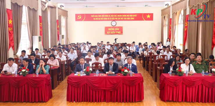 Ủy ban bầu cử xã Kiều Phú tổng kết công tác bầu cử, trao Giấy chứng nhận đại biểu trúng cử và khen thưởng các tập thể, cá nhân tiêu biểu- Ảnh 1.