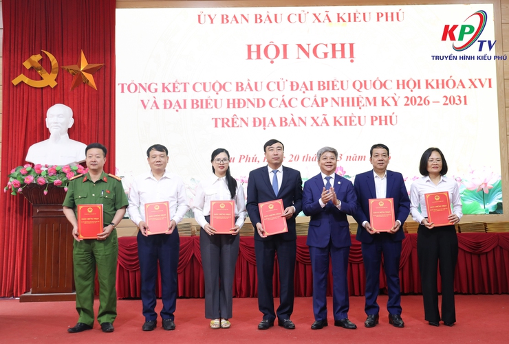 Ủy ban bầu cử xã Kiều Phú tổng kết công tác bầu cử, trao Giấy chứng nhận đại biểu trúng cử và khen thưởng các tập thể, cá nhân tiêu biểu- Ảnh 5.