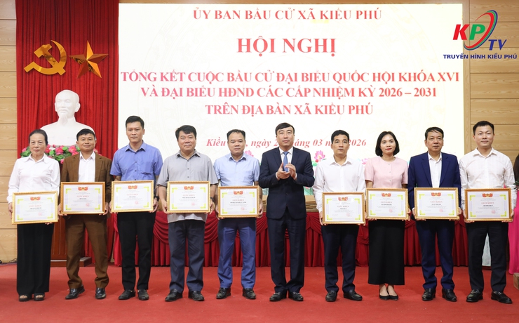 Ủy ban bầu cử xã Kiều Phú tổng kết công tác bầu cử, trao Giấy chứng nhận đại biểu trúng cử và khen thưởng các tập thể, cá nhân tiêu biểu- Ảnh 7.