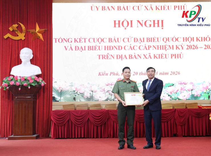 Ủy ban bầu cử xã Kiều Phú tổng kết công tác bầu cử, trao Giấy chứng nhận đại biểu trúng cử và khen thưởng các tập thể, cá nhân tiêu biểu- Ảnh 10.