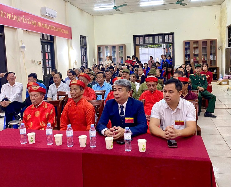 Hai mươi chín đại biểu trúng cử HĐND xã Ô Diên khóa II- Ảnh 1.