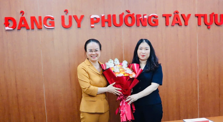 Bà Nguyễn Thị Tâm Luyến cử giữ chức danh Phó Chủ tịch Ủy ban MTTQ Việt Nam phường Tây Tựu- Ảnh 3.
