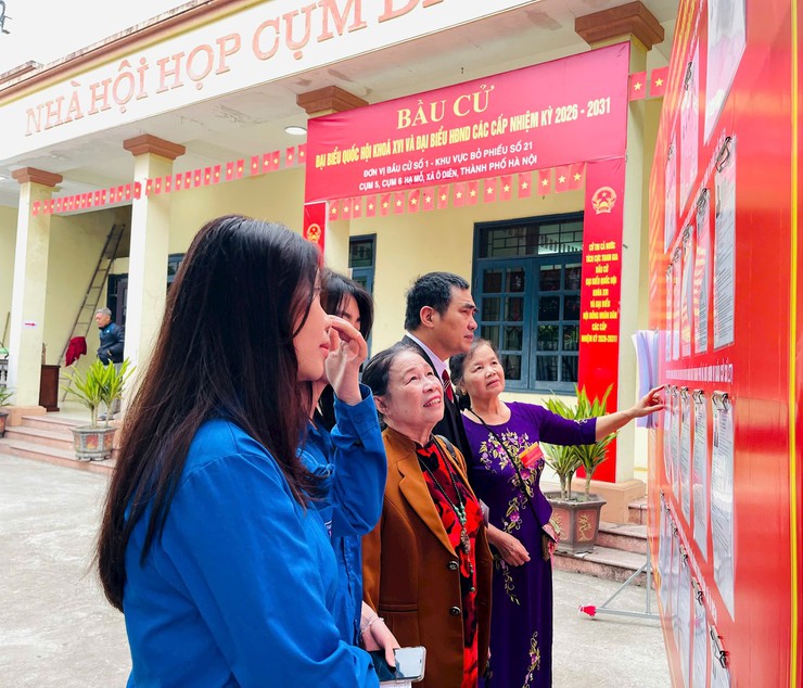 Hai mươi chín đại biểu trúng cử HĐND xã Ô Diên khóa II- Ảnh 2.