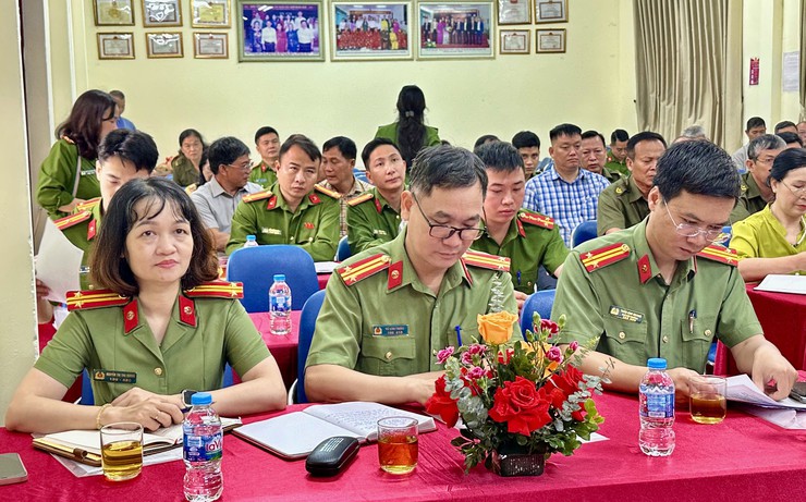 Xã Đại Thanh ra mắt mô hình "Thôn ba nhất về an ninh trật tự"- Ảnh 1.