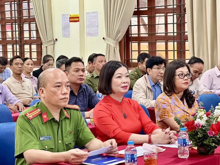 Xã Đại Thanh ra mắt mô hình "Thôn ba nhất về an ninh trật tự"- Ảnh 2.