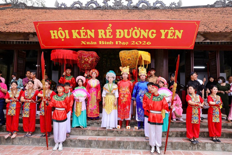 XÃ THƯ LÂM TỔ CHỨC LỄ CÔNG BỐ QUYẾT ĐỊNH GHI DANH HỘI KÉN RỂ ĐƯỜNG YÊN VÀO DANH MỤC DI SẢN VĂN HÓA PHI VẬT THỂ QUỐC GIA VÀ KHAI MẠC HỘI KÉN RỂ XUÂN BÍNH NGỌ 2026
- Ảnh 29.