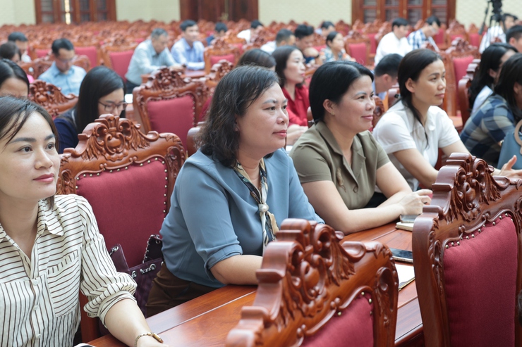 HỘI NGHỊ TRIỂN KHAI CUỘC THI CHÍNH LUẬN VỀ BẢO VỆ NỀN TẢNG TƯ TƯỞNG CỦA ĐẢNG LẦN THỨ SÁU; PHÁT ĐỘNG HỘI THI “BÁO CÁO VIÊN, TUYÊN TRUYỀN VIÊN GIỎI” NĂM 2026- Ảnh 6.