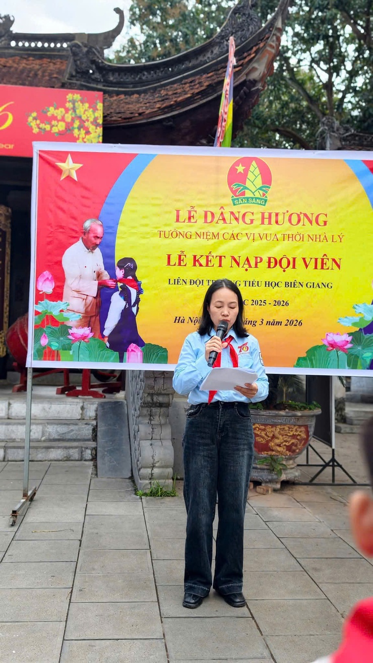 Dấu ấn thiêng liêng trong Lễ kết nạp đội viên mới tại Đền Đô- Ảnh 6.