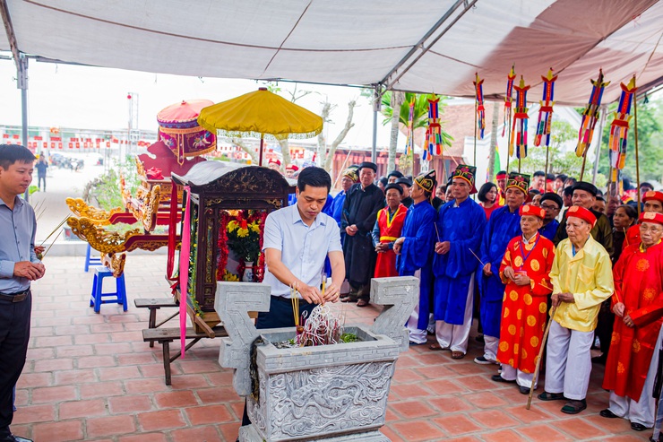 Lễ Hội Đình Thạch Lỗi: Gìn Giữ Nét Đẹp Văn Hóa Cổ Truyền- Ảnh 3.
