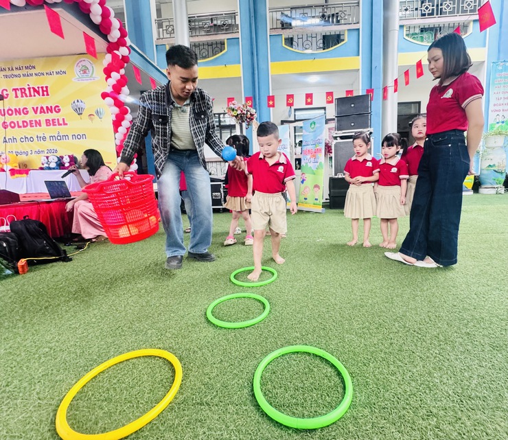 Chương trình “RING THE GOLDEN BELL – RUNG CHUÔNG VÀNG” tại trường Mầm non Hát Môn- Ảnh 6.