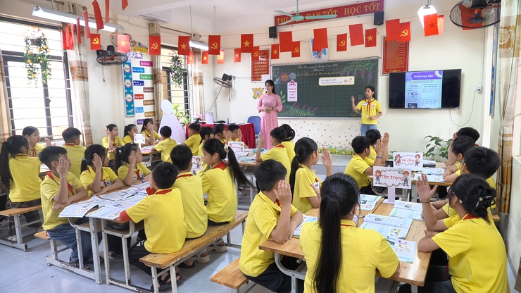 Xã Ứng Hòa có 2 giáo viên tham gia Hội thi giáo viên giỏi tiểu học cấp thành phố.- Ảnh 2.