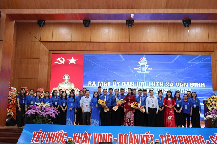 Thanh niên Vân Đình khát vọng dựng xây xã xanh, thông minh, phát triển bền vững- Ảnh 6.