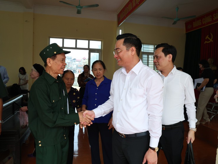 Đồng chí Bùi Văn Sáng trúng cử đại biểu HĐND thành phố Hà Nội khóa XVII: Dấu ấn của niềm tin và kỳ vọng- Ảnh 2.