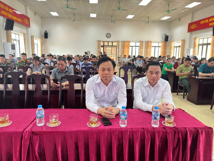 ĐẢNG ỦY XÃ TAM HƯNG TỔ CHỨC HỘI NGHỊ THÔNG TIN THỜI SỰ TRONG NƯỚC VÀ QUỐC TẾ QÚY 1/2026- Ảnh 1.