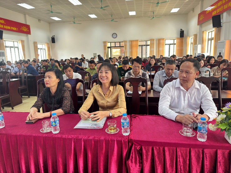 ĐẢNG ỦY XÃ TAM HƯNG TỔ CHỨC HỘI NGHỊ THÔNG TIN THỜI SỰ TRONG NƯỚC VÀ QUỐC TẾ QÚY 1/2026- Ảnh 3.