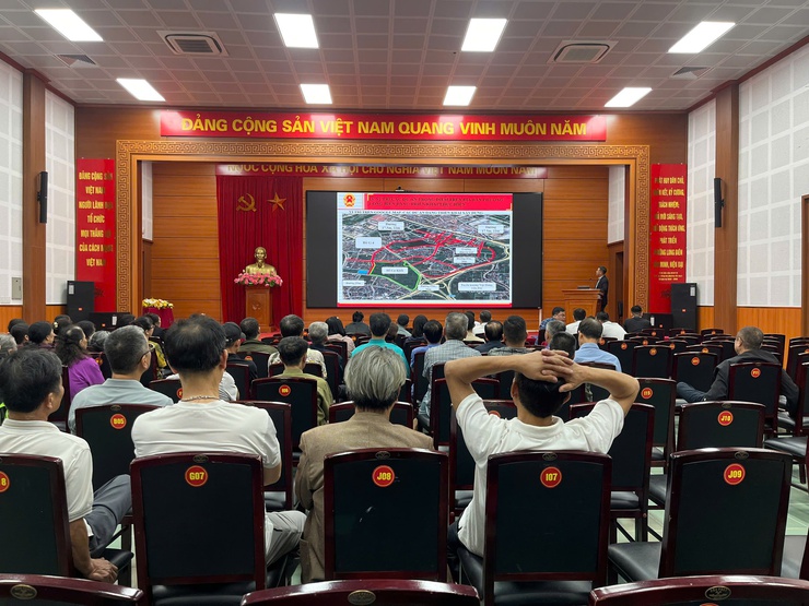 Long Biên tập trung tháo gỡ 5 điểm nghẽn, tạo chuyển biến rõ nét từ thực tiễn- Ảnh 1.