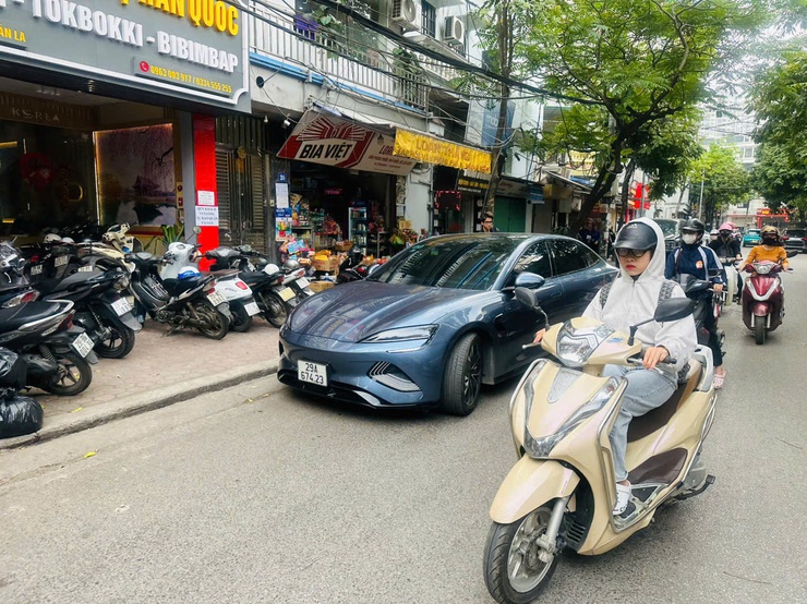 Ngày 20/3, Hà Nội: nhiều mây, sáng và đêm có mưa nhỏ mưa phùn, sáng sớm có nơi có sương mù nhẹ, trưa chiều hửng nắng.- Ảnh 1.